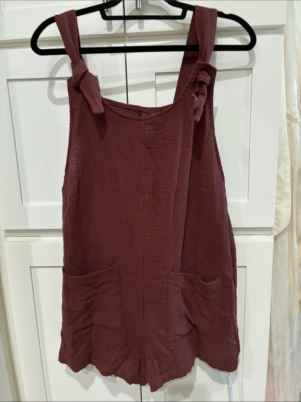 Cupshe Sleeveless Knot-Strap Romper in Deep Mauve